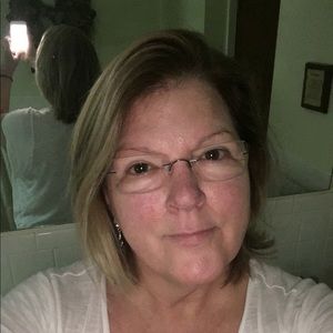 Meet your Posher, Janet